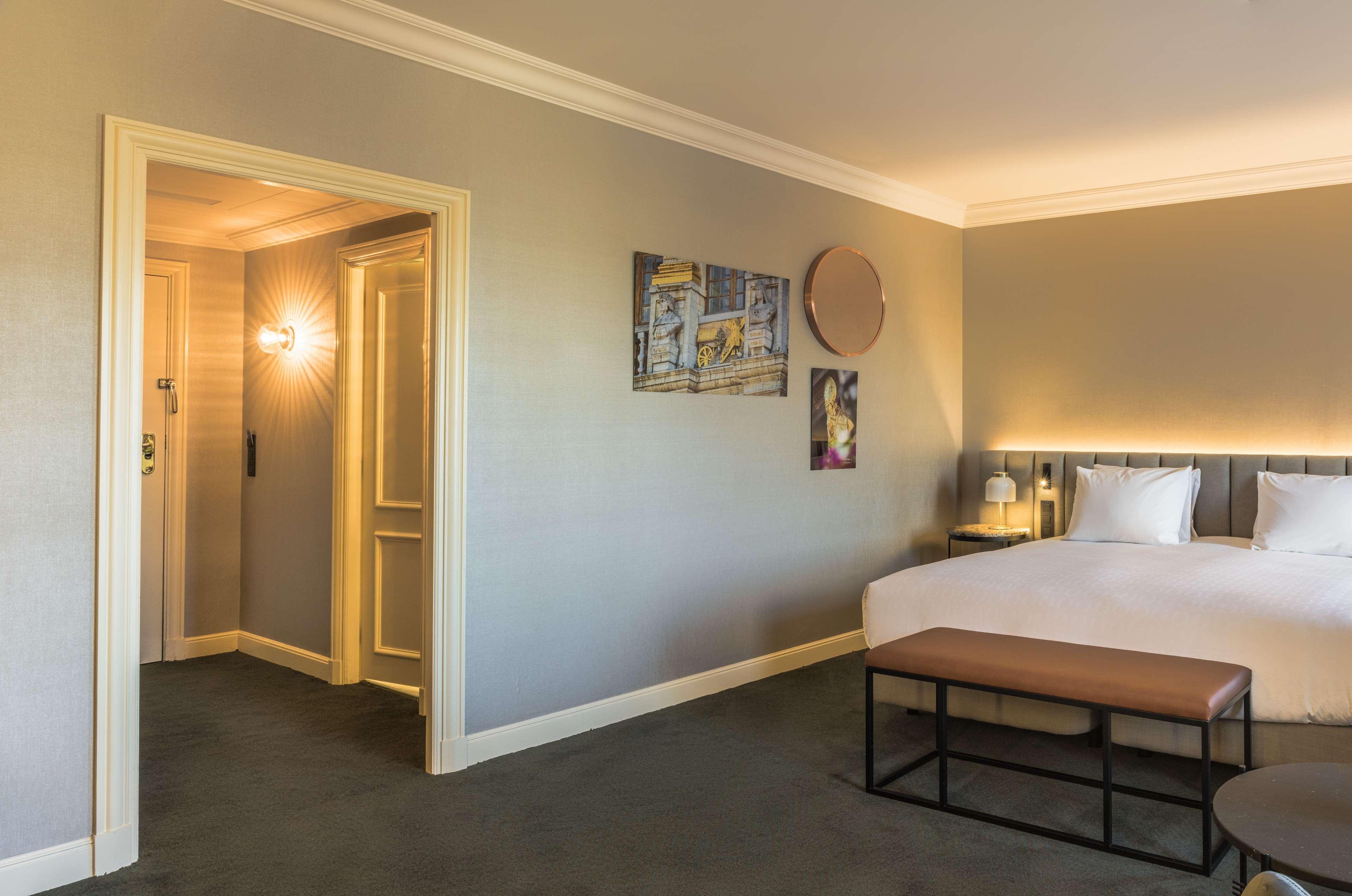 Hilton Brussels Grand Place Eksteriør bilde
